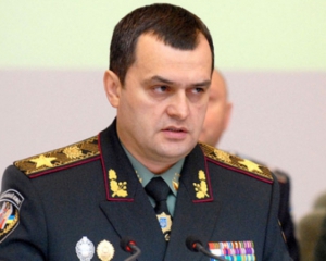 Прокуратура просить допитати Захарченка, Коряка і Клюєва як свідків обвинувачення Попова