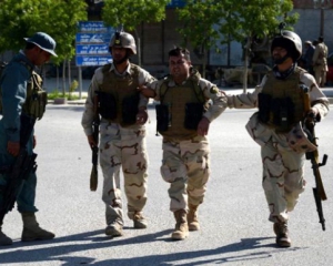 В Афганистане смертник направил машину со взрывчаткой на конвой НАТО