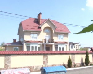 Главный милицонер Киева построил особняк на арестованной земле - СМИ