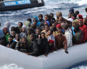 Біля берегів Італії за день врятували рекордні 4 тисячі біженців