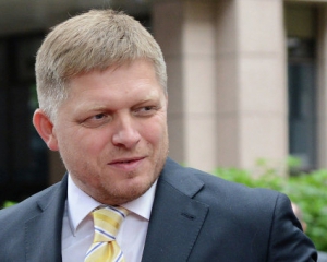 Премьер Словакии призвал Запад отменить санкции против РФ