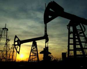 Нефть дешевеет из-за новостей о запасах США