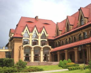 Резиденцію Януковича "Синьогора" повернули державі