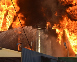 В районе нефтебазы под Киевом прогремели взрывы - СМИ