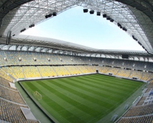 На "Арене Львов" установили металлические решетки