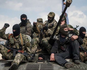 Пять тысяч боевиков на танках готовы наступать из Донецка - Генштаб
