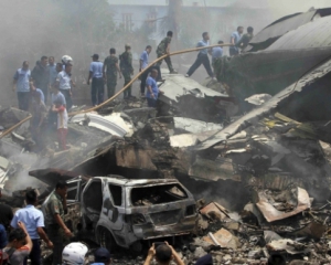 На борту индонезийского самолета было 113 людей, никто не выжил