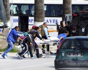 В Тунисе ввели чрезвычайное положение из-за террористической угрозы