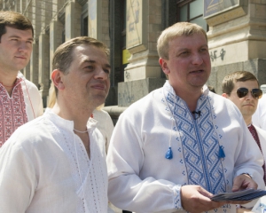 Глава Минюста прямо на улице общался с гражданами и отвечал на их вопросы