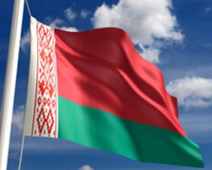 Білорусь запроваджує платну електронну чергу на кордоні