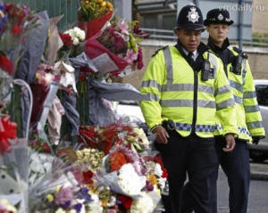 Сегодня в Великобритании чтят жертв терракта в лондонском метро