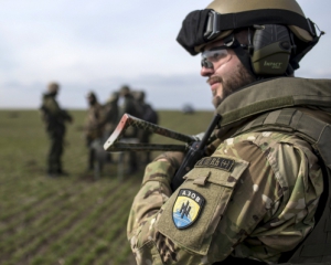 Facebook видалив сторінку полку "Азов"