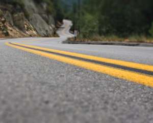 Правительство обещает проложить 200 километров новых дорог до конца года