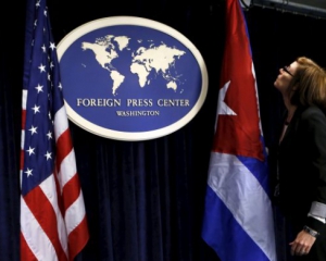 Дипломатические отношения между США и Куба официально восстанавливаются с сегодняшнего дня