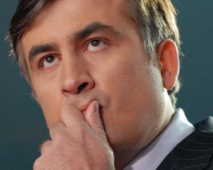 Саакашвили не отказался от грузинского гражданства - Гайдар