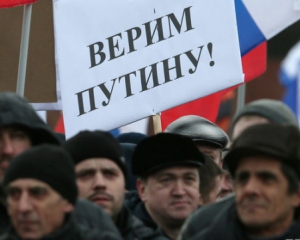 Опрос: Половина россиян поддерживает цензуру в интеренете и не против его отключения