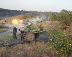 Піски потрапили під танковий обстріл, по Гранітному лупила артилерія