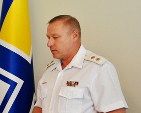 Экс-заместителя командующего ВМС Украины обвиняют в измене и дезертирстве