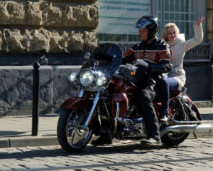 Экс-министр Швайка рассказал, где взял деньги на Harley-Davidson