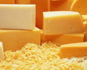 В России 10 тонн сыра из Украины будут давить котком