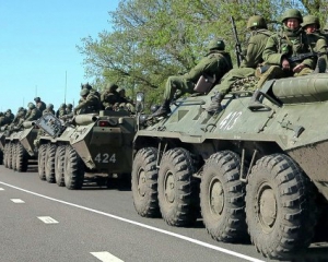 Еще два-три года Россия будет держать свои войска на Донбассе - политолог