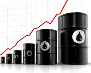 Падение цен на нефть и драка футбольных фанатов в Киеве - главные события дня