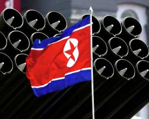Південна і Північна Кореї замість війни вирішили провести переговори