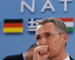 Генсек НАТО приедет в Украину в сентябре
