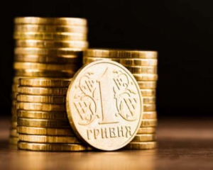 Гривня укрепилась на межбанке до 21,75 за доллар