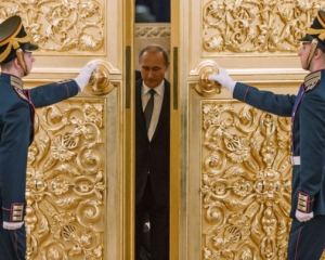 Соратники Путіна готуються його здати - Піонтковський