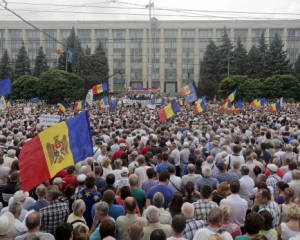 Президент Молдови відхилив вимогу протестувальників