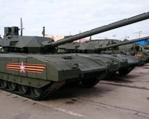 Российская армия получит 2 300 новейших танков &quot;Армата&quot;