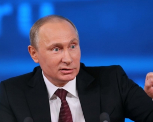 Путин заявляет о &quot;развитии&quot; России от санкций