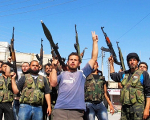 Десятки вооруженных группировок в Сирии создают альянс против России