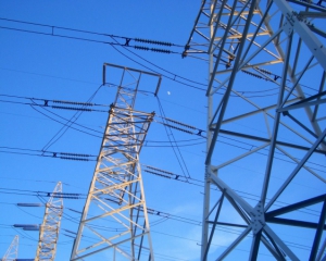 Україна відключила дві лінії електропередачі до Криму
