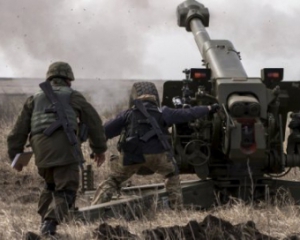 Украина продолжит отвод пушек на Донбассе