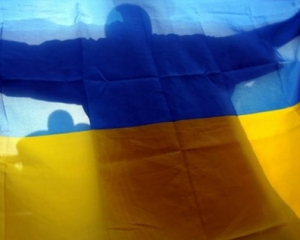 С украинской рекламы может исчезнуть государственный флаг