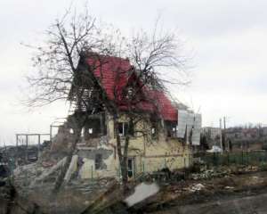 З початку війни на Донеччині зруйновано 9 тисяч будинків