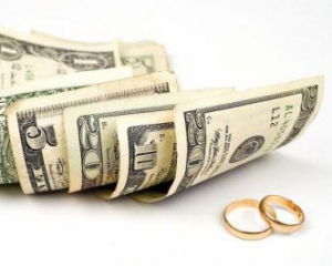 10 тисяч доларів платять українки за фіктивний шлюб з американцями