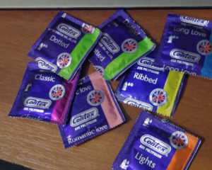 Заступнику мера Кіровограда подарували пачку презервативів