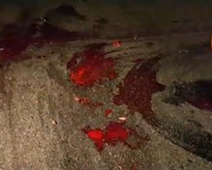 Кровавое ДТП в Киеве: 200 метров дороги устелены останками тела (18+)
