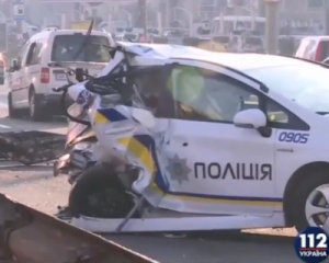 В Киеве нетрезвый водитель влетел в полицейское авто, 6 пострадавших