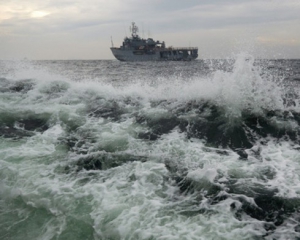Военные Латвии снова зафиксировали военные корабли возле границы