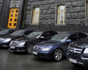 Антикорупційному бюро дозволили орендувати лише 9 службових авто