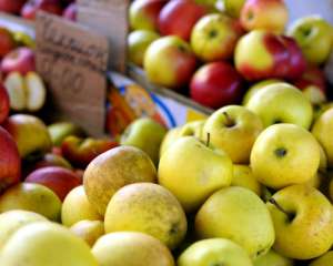 Беларусь увеличила закупки украинских яблок в 18 раз