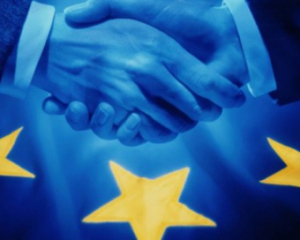 ЕС объявил о готовности к зоне свободной торговли с Украиной