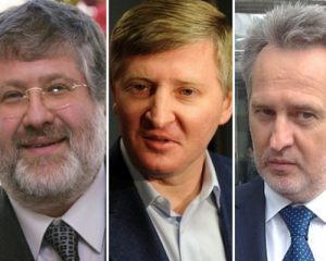 &quot;Коломойский, Ахметов и Фирташ готовят досрочные выборы&quot; - политолог