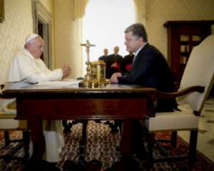 Порошенко у Ватикані зустрівся з Папою Римським