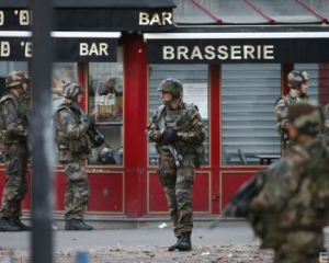 Два парижских террориста-смертника прибыли в Грецию с беженцами