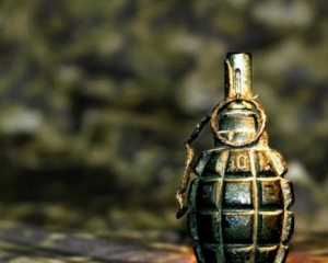 В центре Киева мужчину взорвали гранатой
